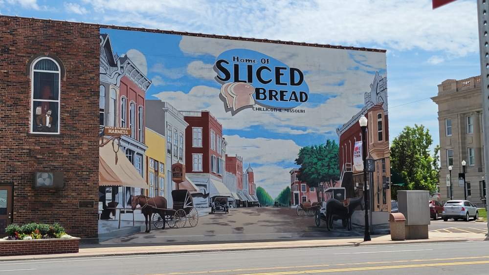 Home of Sliced Bread Mural, Chillicothe, MO